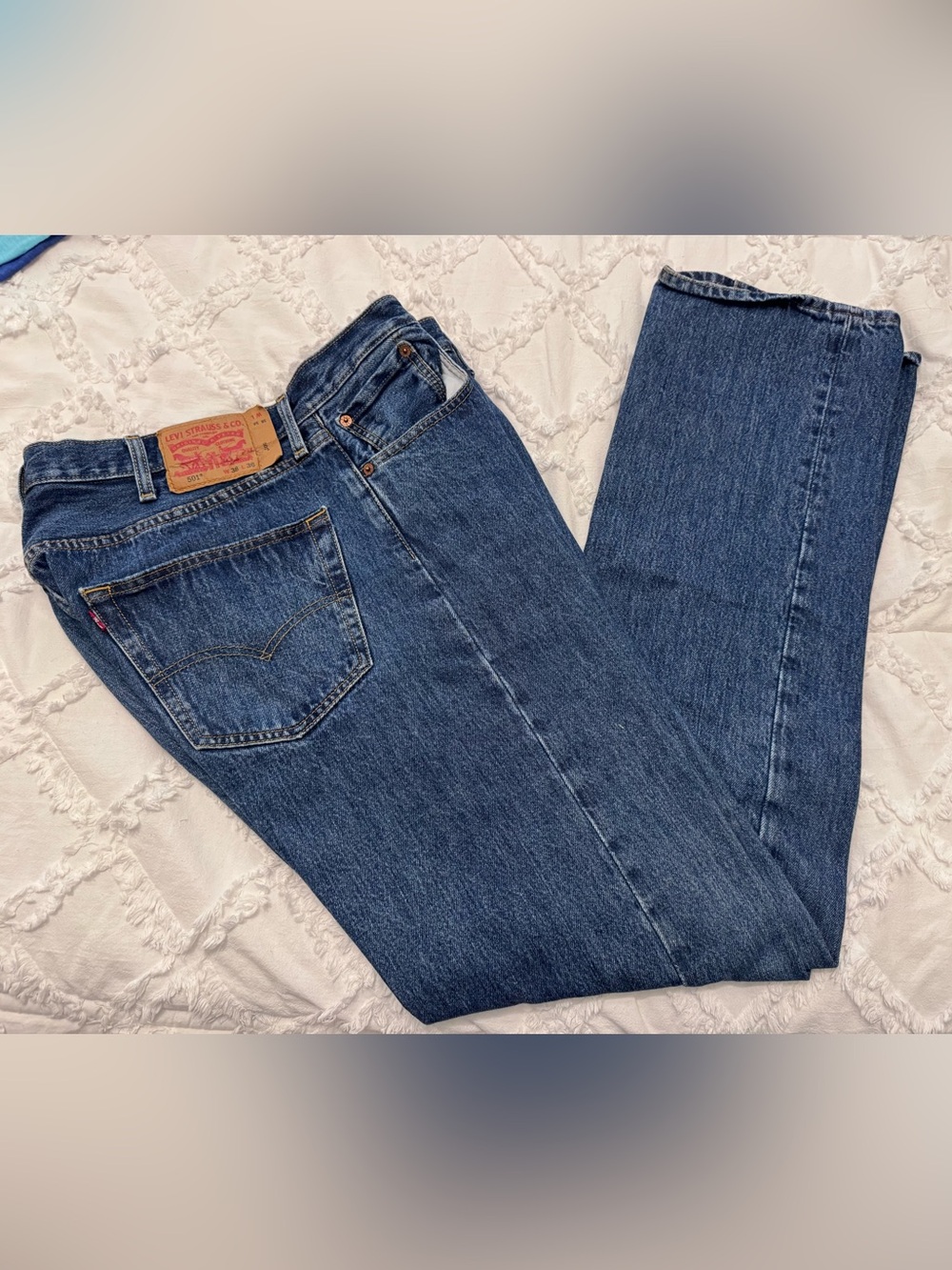 Levi’s 501 Original Fit Men’s Jeans 38x36 Medium Wash Straight Leg Button Fly